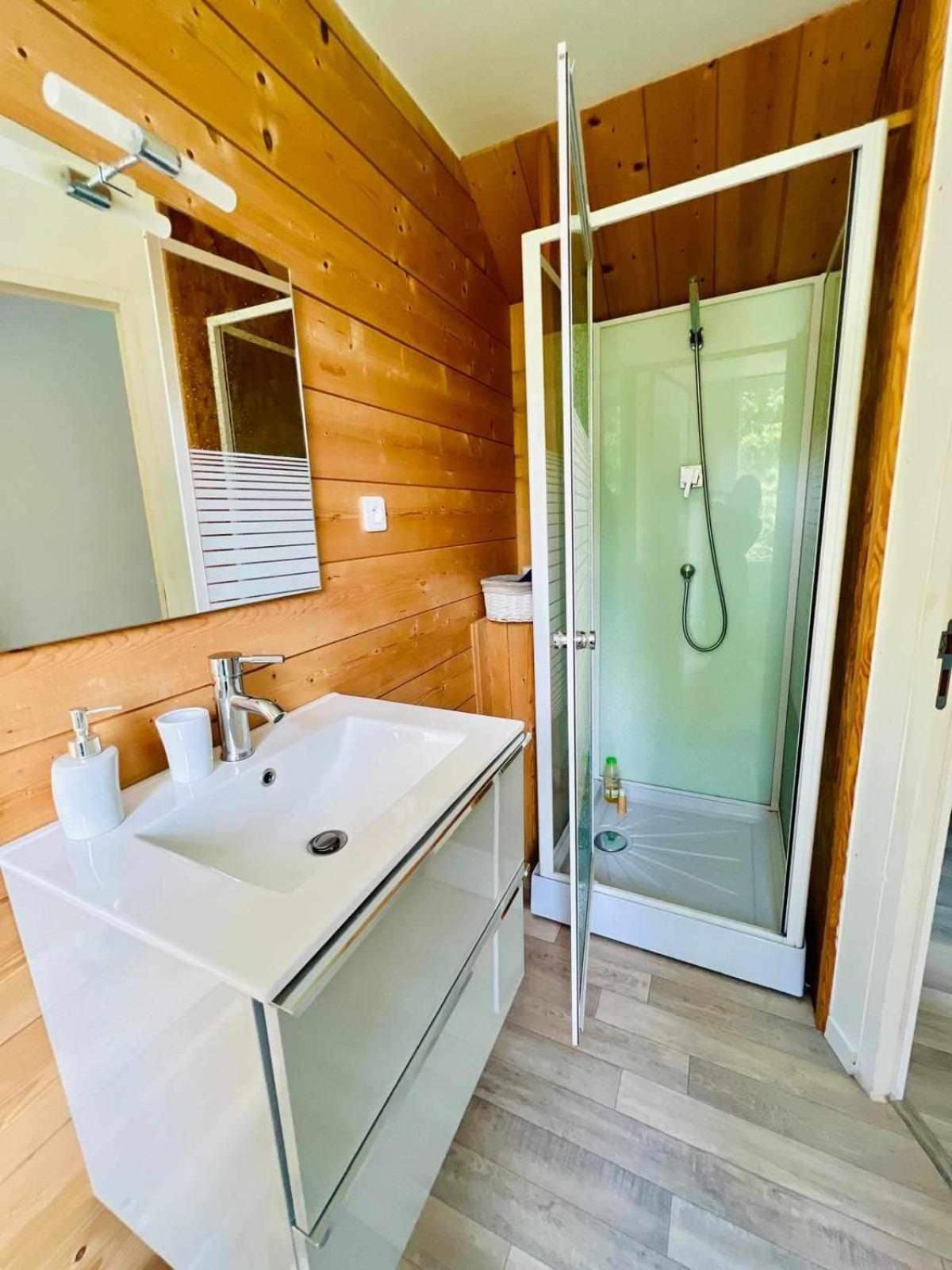 Le Reflet Des Pyrenees Apartment Bagneres-de-Bigorre Ngoại thất bức ảnh